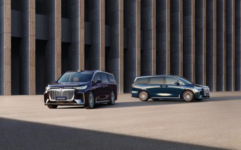 全新岚图梦想家10月销量3815台，乾崑版即将交付