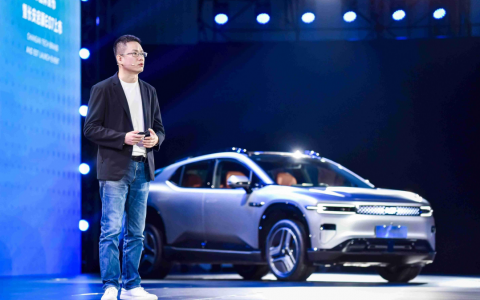 长安启源E07一款真正意义上的软件定义汽车的划时代新汽车！上市售价19.99万元起